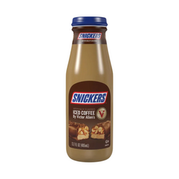 Snickers Iced Coffee 12x13.7 fl. oz Bottles


Café glacé prêt à boire, inspiré par la célèbre barre chocolatée Snickers, cette boisson combine des arômes de café avec les saveurs distinctives de caramel, de cacahuète et de chocolat, pour un goût riche et sucré. Crémeuse et onctueuse, avec une consistance lisse.